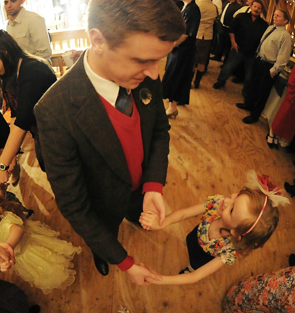 tristan kelley dancing with his little girl